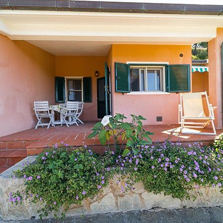 Appartamenti Vista Mare - Goelba カポリーヴェリ エクステリア 写真