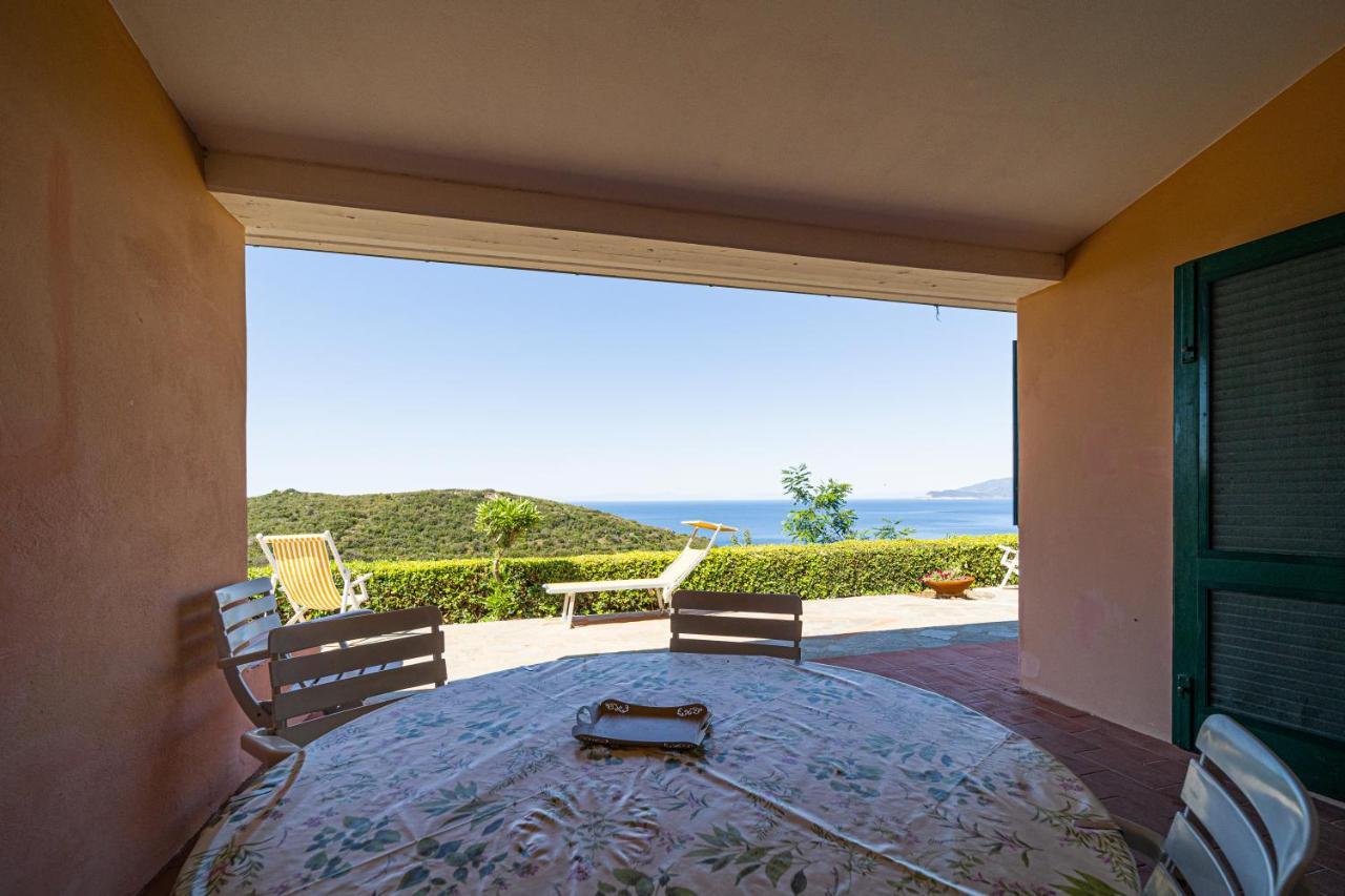 Appartamenti Vista Mare - Goelba カポリーヴェリ エクステリア 写真