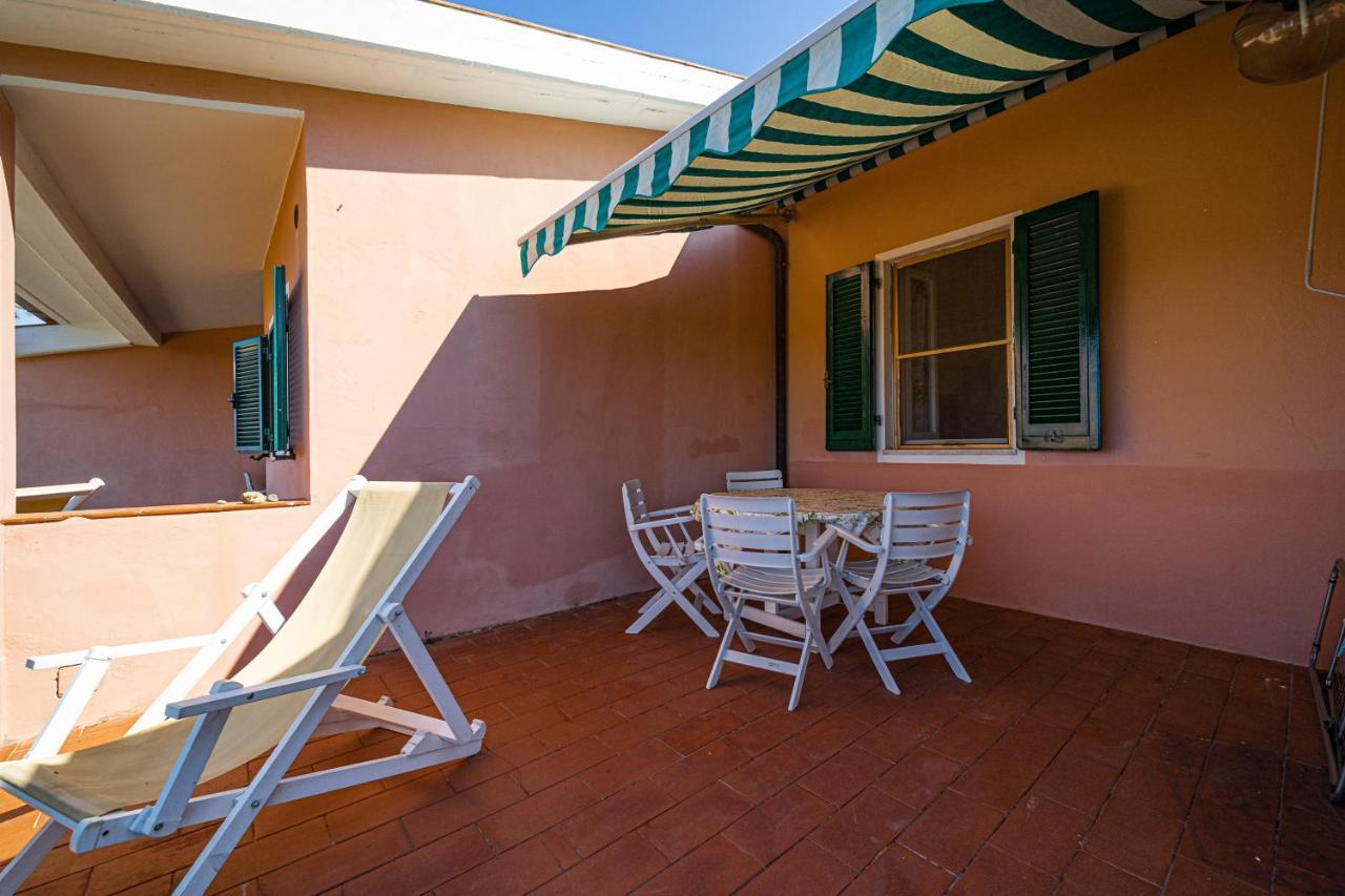 Appartamenti Vista Mare - Goelba カポリーヴェリ エクステリア 写真