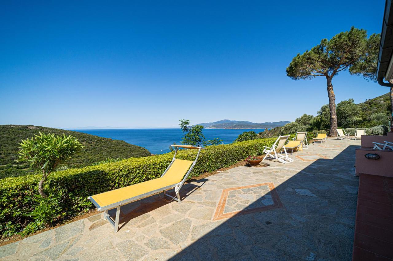 Appartamenti Vista Mare - Goelba カポリーヴェリ エクステリア 写真