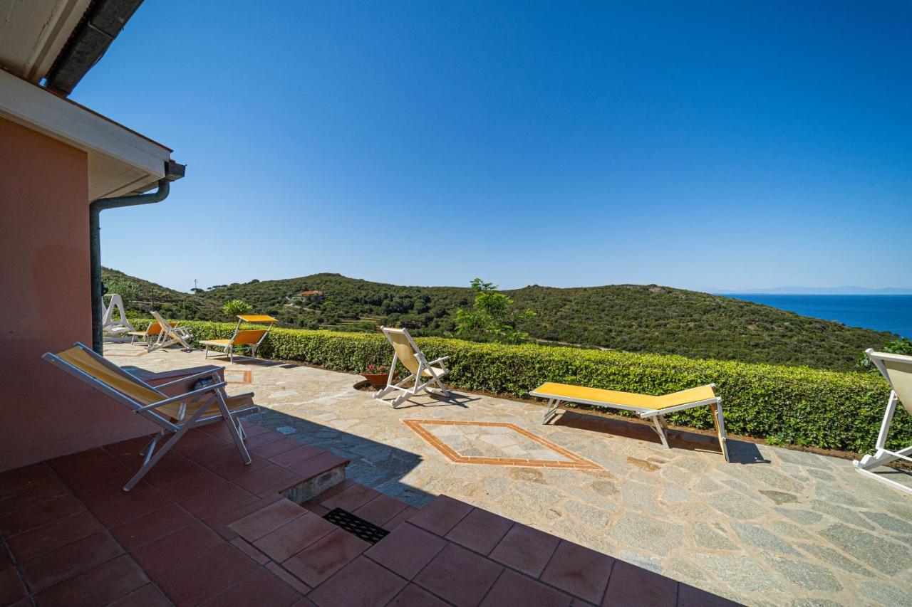 Appartamenti Vista Mare - Goelba カポリーヴェリ エクステリア 写真
