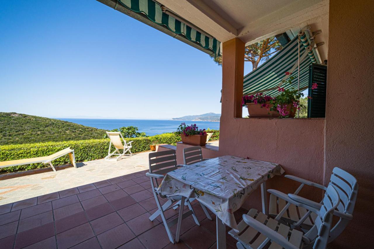 Appartamenti Vista Mare - Goelba カポリーヴェリ エクステリア 写真