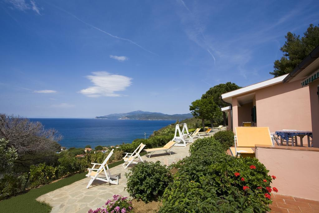Appartamenti Vista Mare - Goelba カポリーヴェリ 部屋 写真